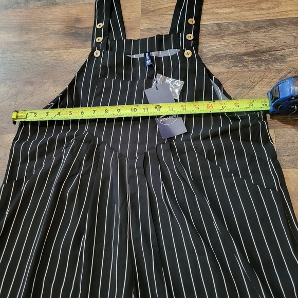 IWOLLENCE Women's Black and White Pinstripe Wideleg Overall Jumpsuit Size M - Picture 6 of 9